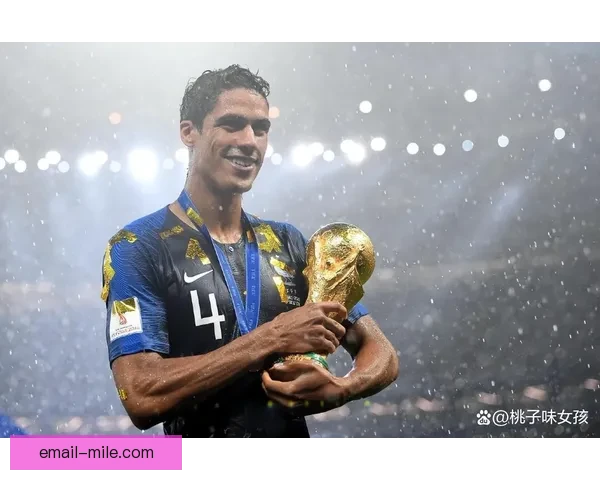 曼联宣布瓦拉内伤病困扰未来合同期满后将自由离队