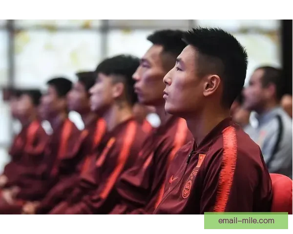 中国男足十八强赛反击高效却憾负展现血性与差距并存关键一战复盘 中国男足十八强赛反击高效却憾负展现血性与差距并存关键一战复盘